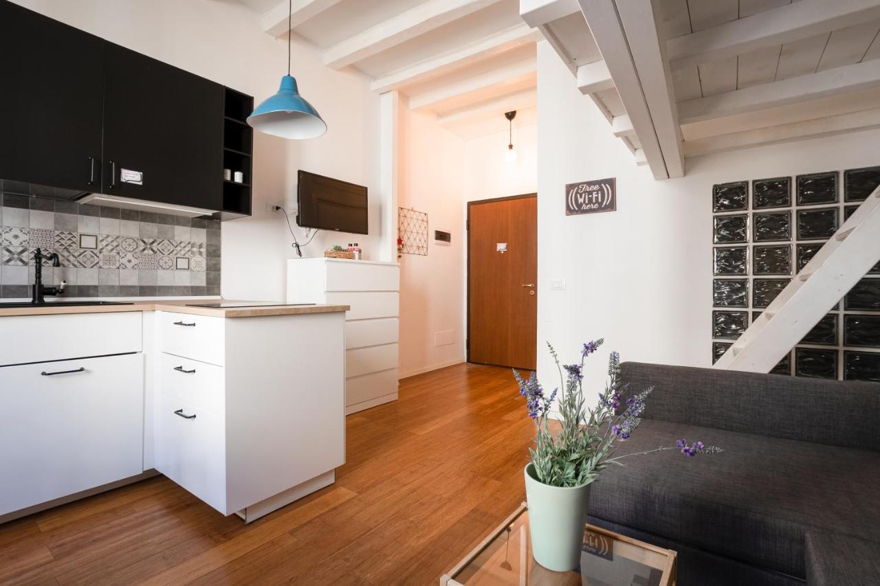 Cozy Apartment Near Navigli Milano Exterior foto
