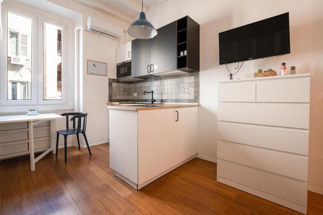 Cozy Apartment Near Navigli Milano Exterior foto